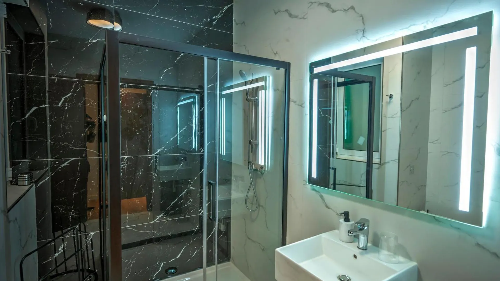 Large And Stylish 1 Bedroom 2 Bathrooms Ager1-1 Saint Julian's 0*,  Malta